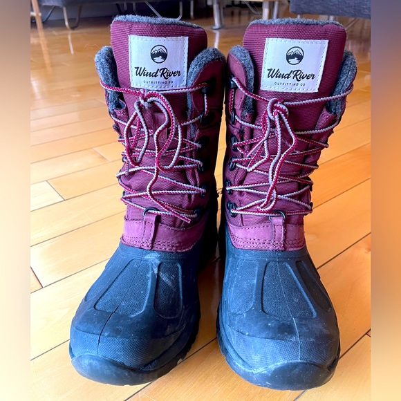 Winter Boots brand Wind River, T Max Heat Size 8 .. Red Color - Picture 1 of 6